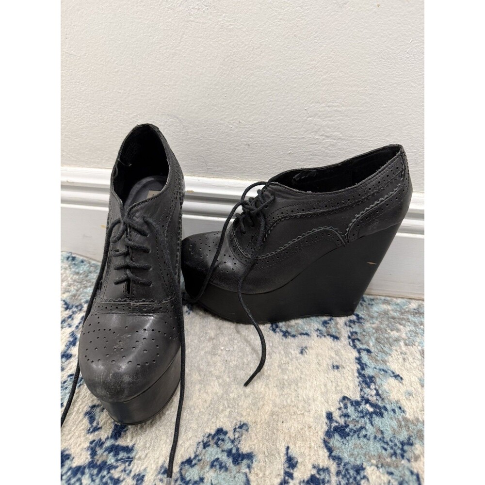 Steve Madden Parrdon Black Leather Wedge Platform Heels Women's Sz 8.5.